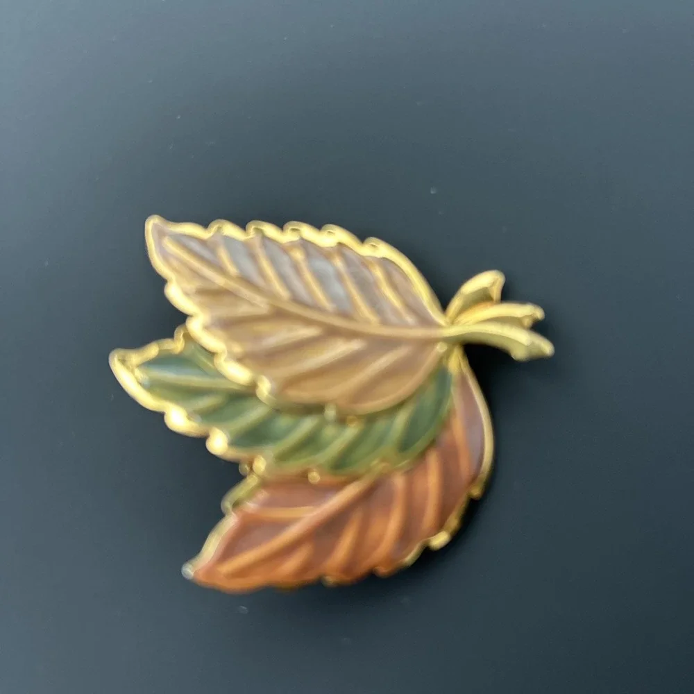 VTG 3 Pc LEAVES BROOCH LOT silver gold